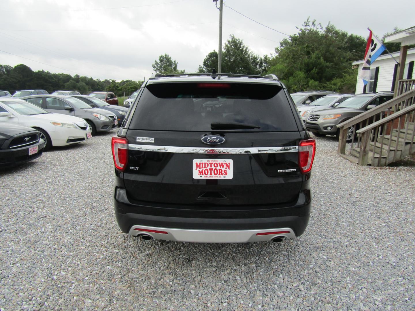 2016 Black /Tan Ford Explorer (1FM5K7D89GG) with an V6 engine, Automatic transmission, located at 15016 S Hwy 231, Midland City, AL, 36350, (334) 983-3001, 31.306210, -85.495277 - Photo#6